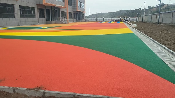 積石山縣托育中心心 (4).jpg